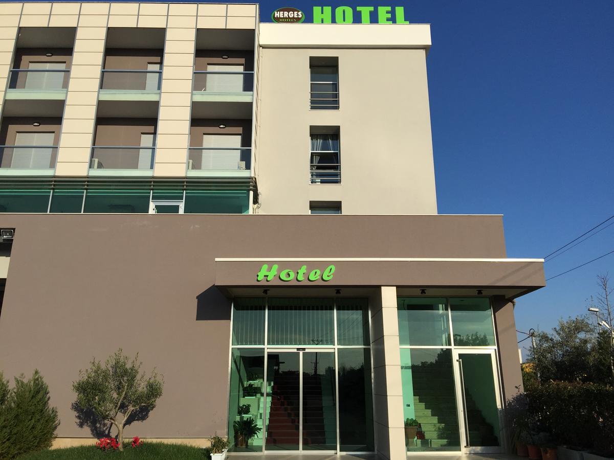 Herges Hotel Драч Екстериор снимка