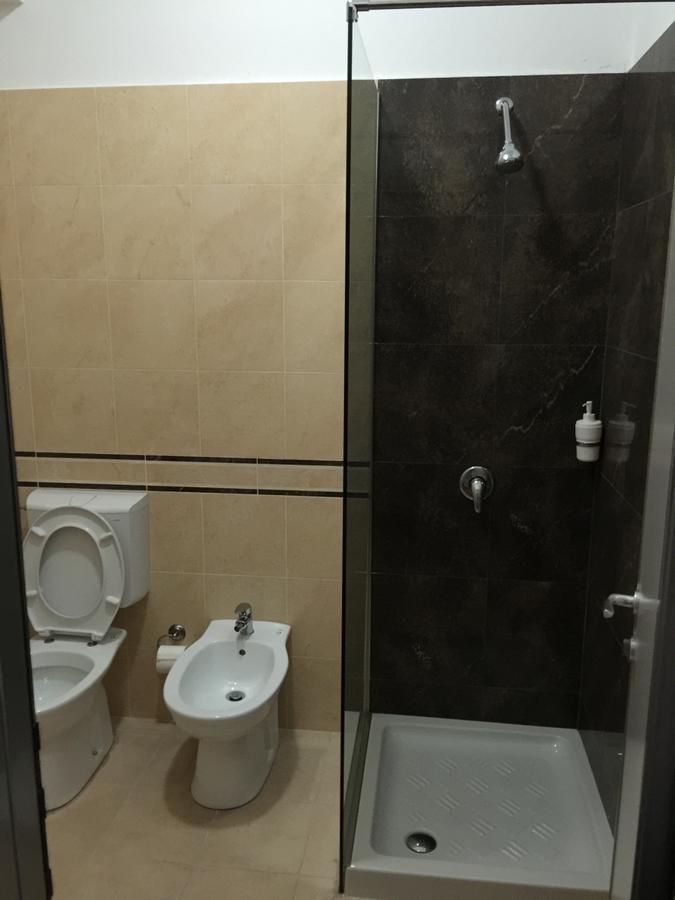 Herges Hotel Драч Екстериор снимка